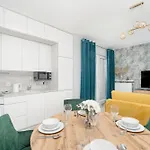 公寓 Beautiful With Balcony & Free Garage By Renters *