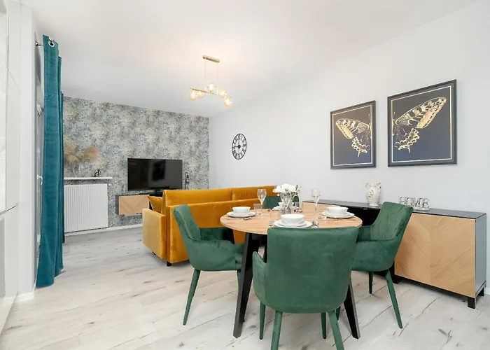 Apartament Beautiful With Balcony & Free Garage By Renters *