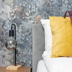 Beautiful With Balcony & Free Garage By Renters * 포즈난