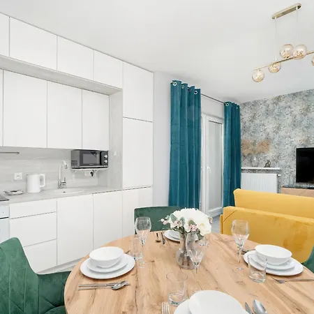 Lägenhet Beautiful With Balcony & Free Garage By Renters *